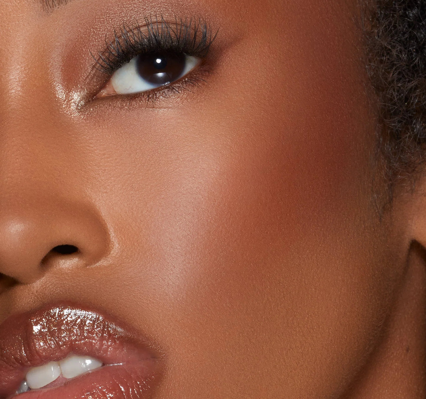 Bronze Show Velvet Matte Pressed Powder