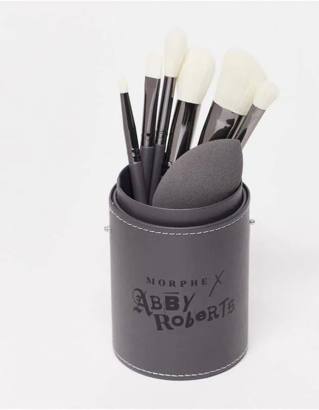 The Artcasts 7-Piece Essential Brush & Tubby Set